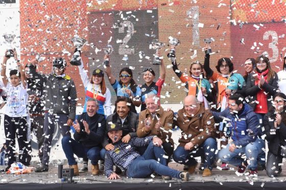 En el Parque Bicentenario, Sáenz compartió con miles de familias una jornada deportiva y recreativa