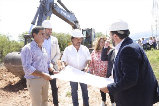 El gobernador Sáenz supervisó el inicio de obras del gasoducto La Viña-Guachipas y la red de gas domiciliario