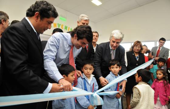 Urtubey inauguró en Coronel Moldes la Escuela de Nivel Inicial Nº 4841.