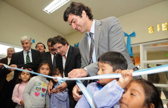 El Gobierno inauguró nueva infraestructura educativa en Apolinario Saravia.