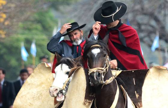 El pueblo de Salta homenajeó al héroe gaucho Martín Miguel de Güemes.