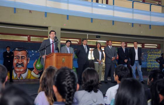 El Gobierno entregó 1.660 netbooks en el colegio Aráoz de Capital