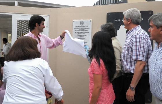 En Campo Santo se inauguró un Jardín de Infantes que beneficiará a más de 100 niños del lugar.