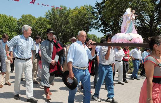 El Gobernador acompañó al pueblo de La Candelaria en su fiesta patronal