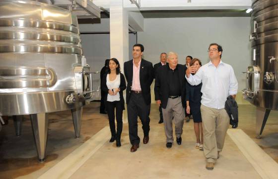 Urtubey recorrió un nuevo emprendimiento bodeguero y turístico de Cafayate.