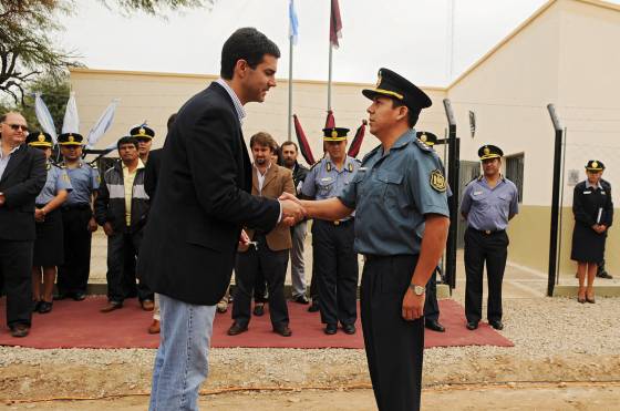 Urtubey inauguró un destacamento policial para 4 mil personas del Chaco salteño.