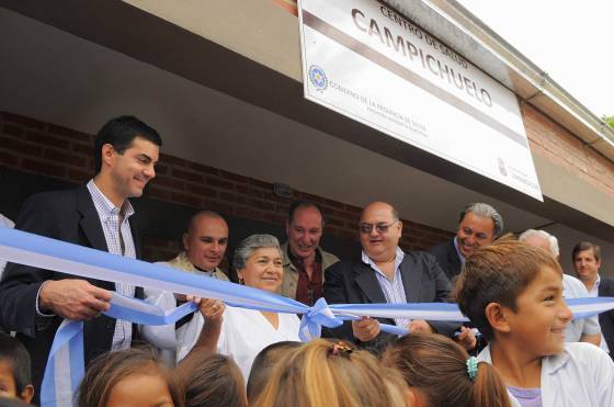 El gobernador Urtubey inauguró en Campichuelo un nuevo centro de salud.