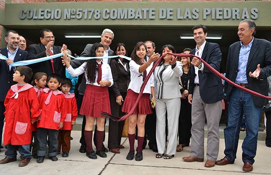 Más de 150 alumnos secundarios de Río Piedras tienen edificio propio