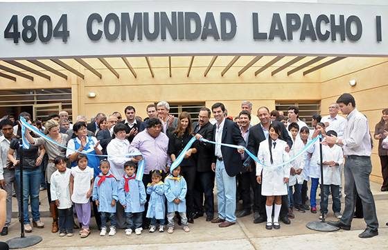 El gobernador Urtubey inauguró un edificio para una escuela aborigen de Tartagal