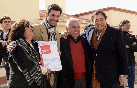 Veintitres familias de la zona norte de la ciudad son flamantes propietarios de viviendas