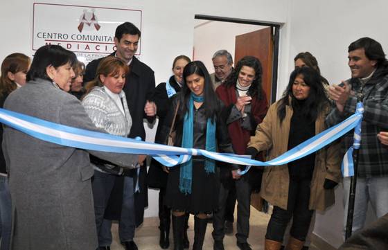 El gobernador Juan Manuel Urtubey inauguró un nuevo Centro de Medición. El Gobernador inauguró el Centro Comunitario de Mediación en el barrio Solidaridad