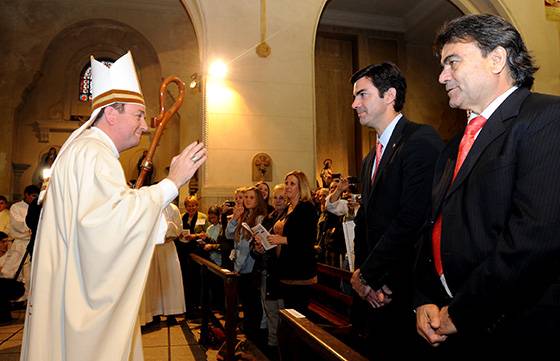 El Gobernador participó en la ceremonia de consagración del nuevo Obispo de Orán