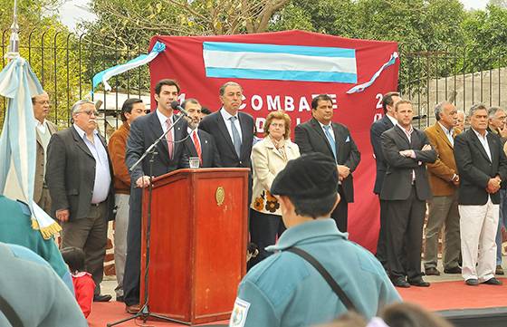 Urtubey inauguró obras y participó en el acto que recordó el Combate de Río Piedras