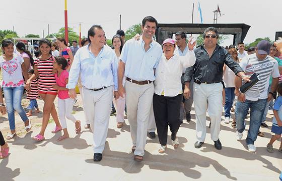 Urtubey inauguró en Gaona una plaza de la salud y reconoció a los vecinos por su crecimiento