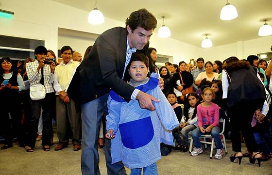 El gobernador Urtubey inauguró en la localidad de Vaqueros una nueva sala para nivel inicial.