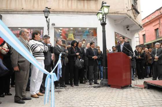 Urtubey inauguró  la semipeatonalización de calle Caseros