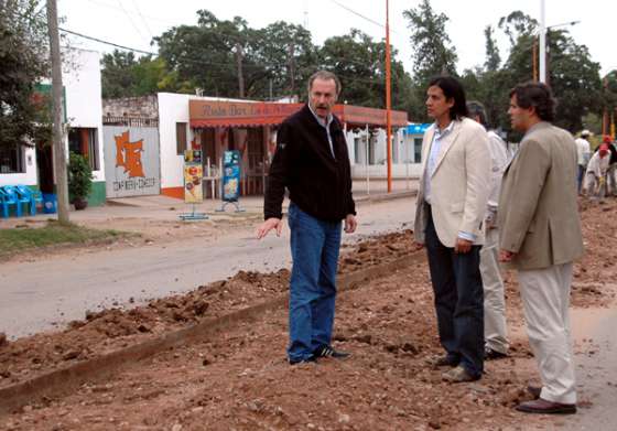 Millonaria inversión en obras eléctricas para Las Lajitas