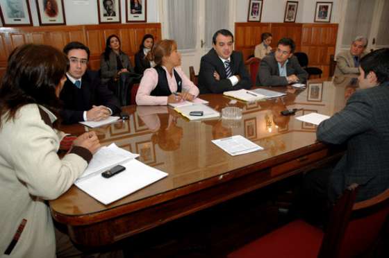 El ministro Posadas se reunió con la Comisión de Turismo