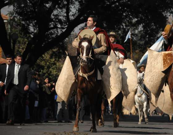 Pueblo y Gobierno de Salta rindieron homenaje al General Güemes, en un nuevo aniversario de su muerte