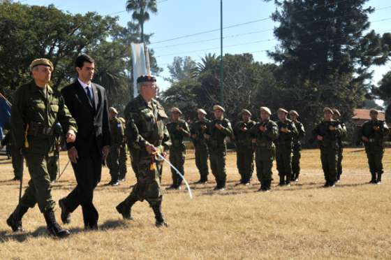 Urtubey asistió a la asunción del nuevo comandante de la V Brigada de Montaña