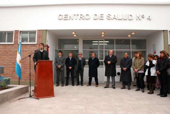 El Gobierno inauguró un nuevo centro de salud en Cerrillos