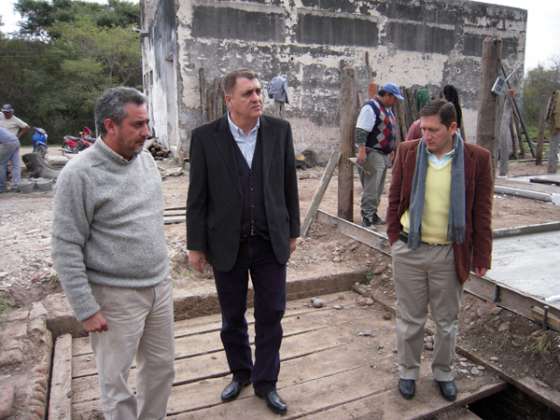 Loutaif recorrió las obras de remodelación del matadero de El Galpón 