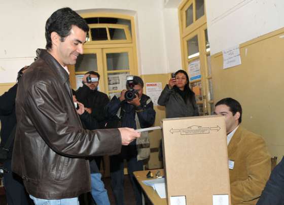 El Gobernador votó en la escuela Urquiza 