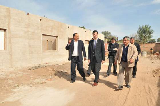 El Gobernador verificó obras iniciadas tras el alud en Tartagal 