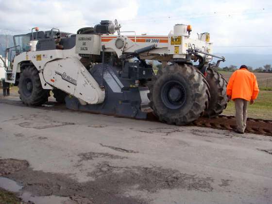 Vialidad Provincial repavimenta el acceso a Chicoana