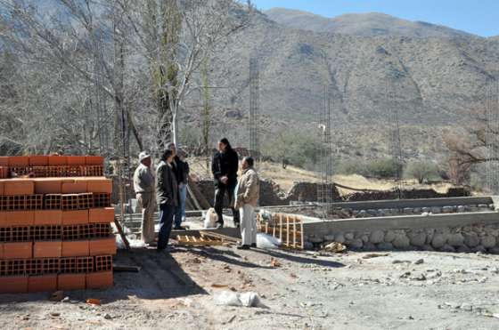 El ministro de Finanzas y Obras Públicas recorrió obras en Cachi y Molinos