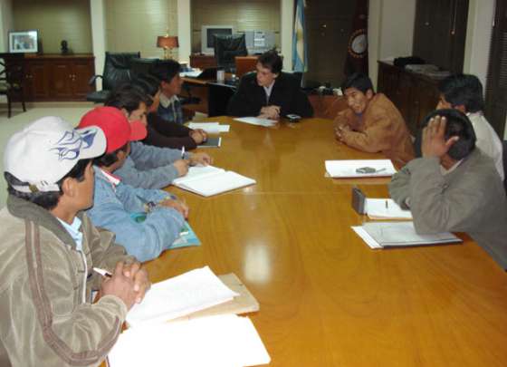 El Gobierno recibió a comunidades aborígenes de Santa Victoria Oeste