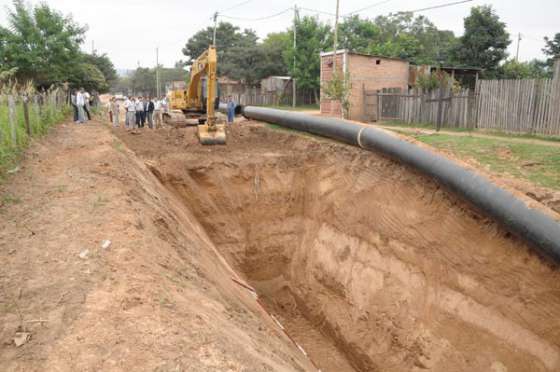  El Gobierno proyecta una fuerte inversión social en obras de agua potable en toda la provincia 