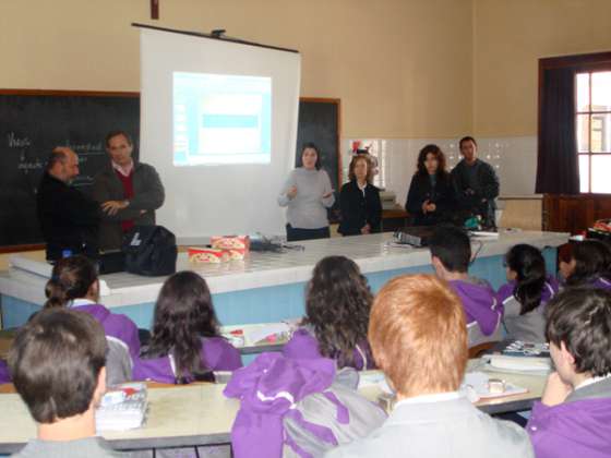 Técnicos de Ambiente y estudiantes del Belgrano debatieron temas ambientales  