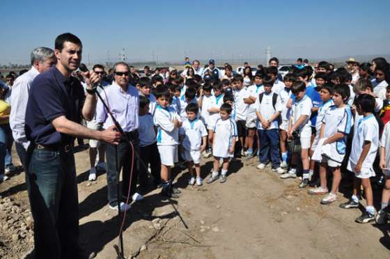 Urtubey visitó las obras de las nuevas canchas de rugby del club Gimnasia y Tiro