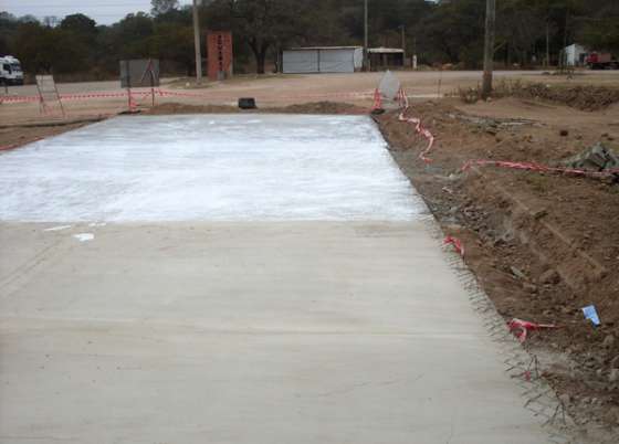 Se pavimenta la avenida Celso Testa de Aguaray 