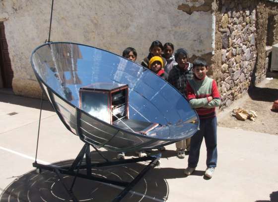 Reubican cocinas solares en escuelas de altura 