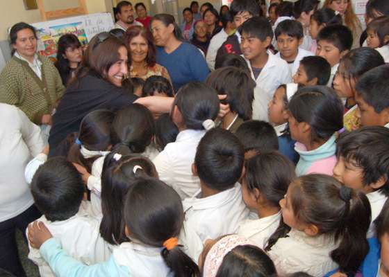 Entregaron becas a estudiantes de una escuela de Payogasta