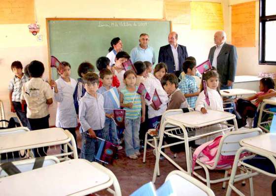 Se inauguró el camino de acceso a la escuela de Finca Las Tortugas 