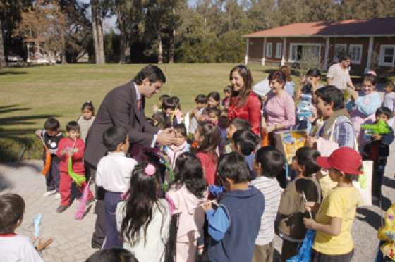 Festejo del Día del Niño en residencia oficial 