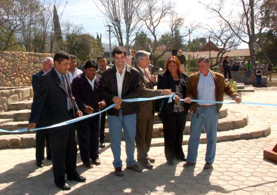 Inauguraron las obras de refacción en la plaza de San Lorenzo 