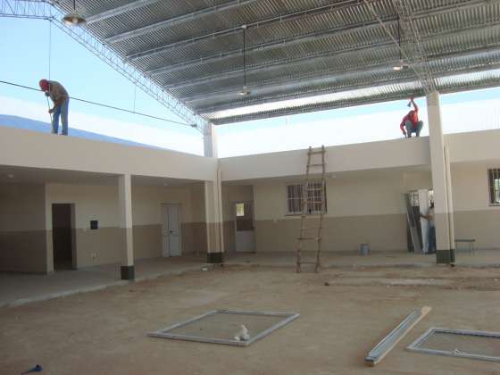 A fin de mes finalizará la ampliación de una escuela en La Unión 