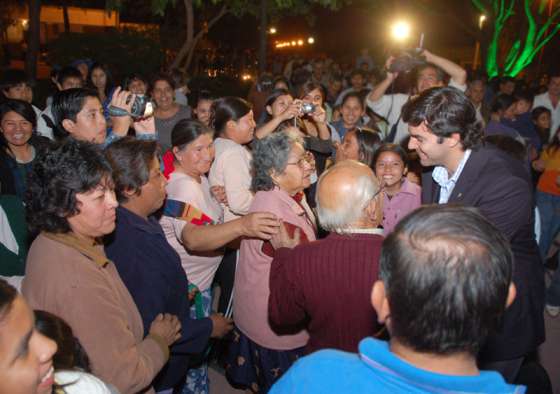 Se inauguraron remodelaciones en la plaza de Urundel 