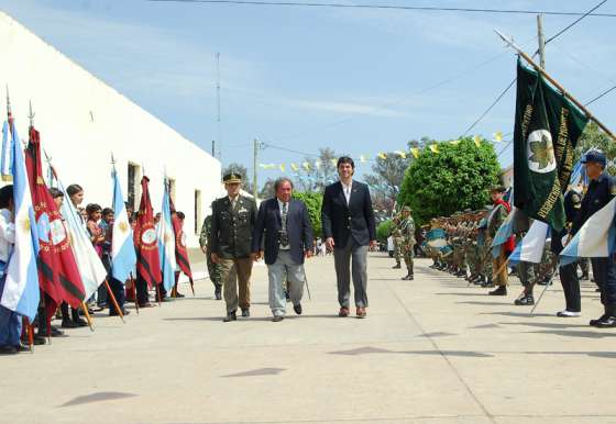 El Gobernador participó en los festejos patronales de Urundel 