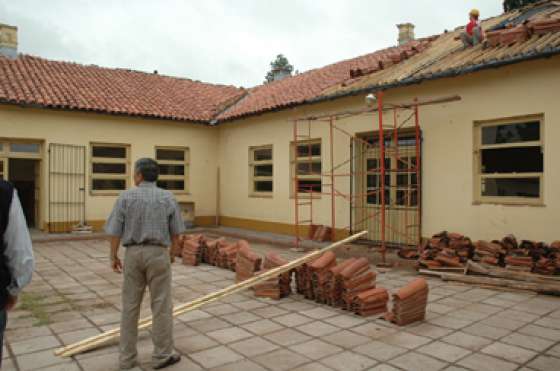 Refaccionan escuela en Joaquín V. González 