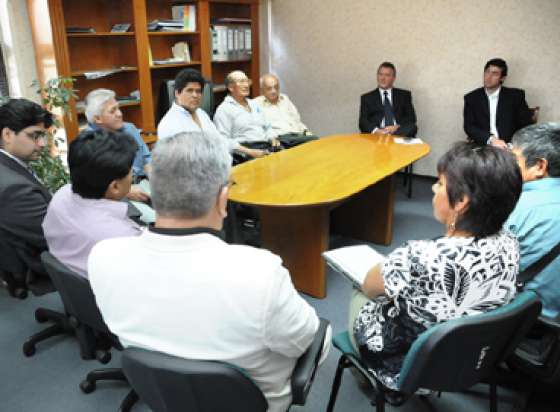 El ministro de Gobierno se reunió con representantes de la comunidad boliviana en Salta 