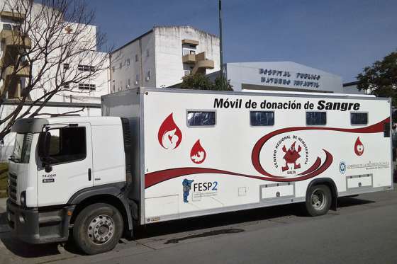 Colecta de sangre y promoción en el hospital Materno Infantil