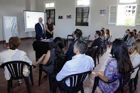 Paneles, conversatorios, homenajes y teatro, la cartelera por el Mes de las Mujeres