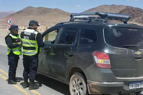 Este fin de semana, Seguridad Vial controló más de 6 mil vehículos