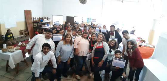 El programa “Comer Rico, Sano y Fácil” recorre barrios de la capital salteña