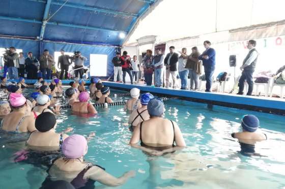 Comenzó la temporada de piletas climatizadas para los adultos mayores